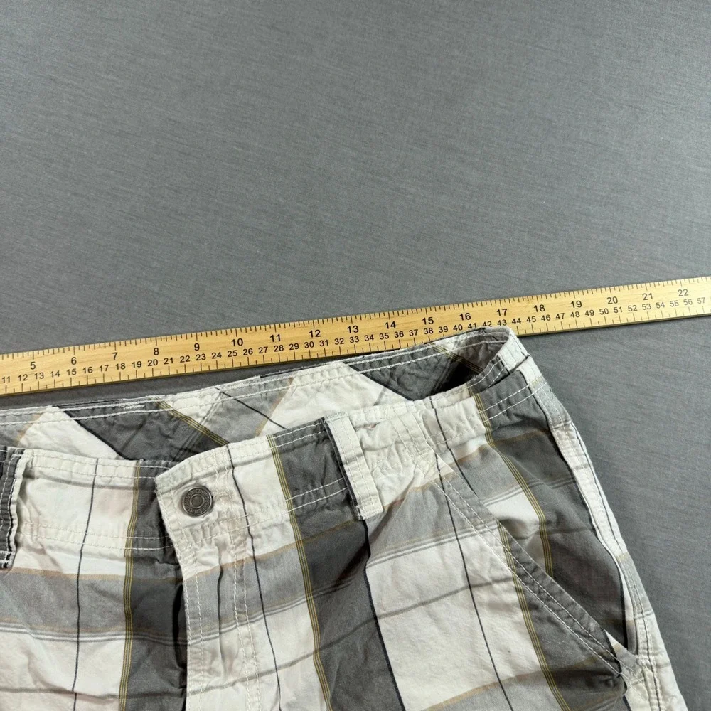 Levi's Cargo‎ Shorts Mens 36 Grey White Plaid Good Condition Cotton Utility